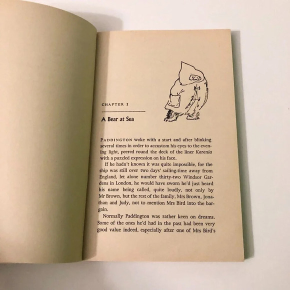 Vtg 1969 Paddington Bear At  Work Puffin Books Paperback Michael Bond - Picture 10 of 16